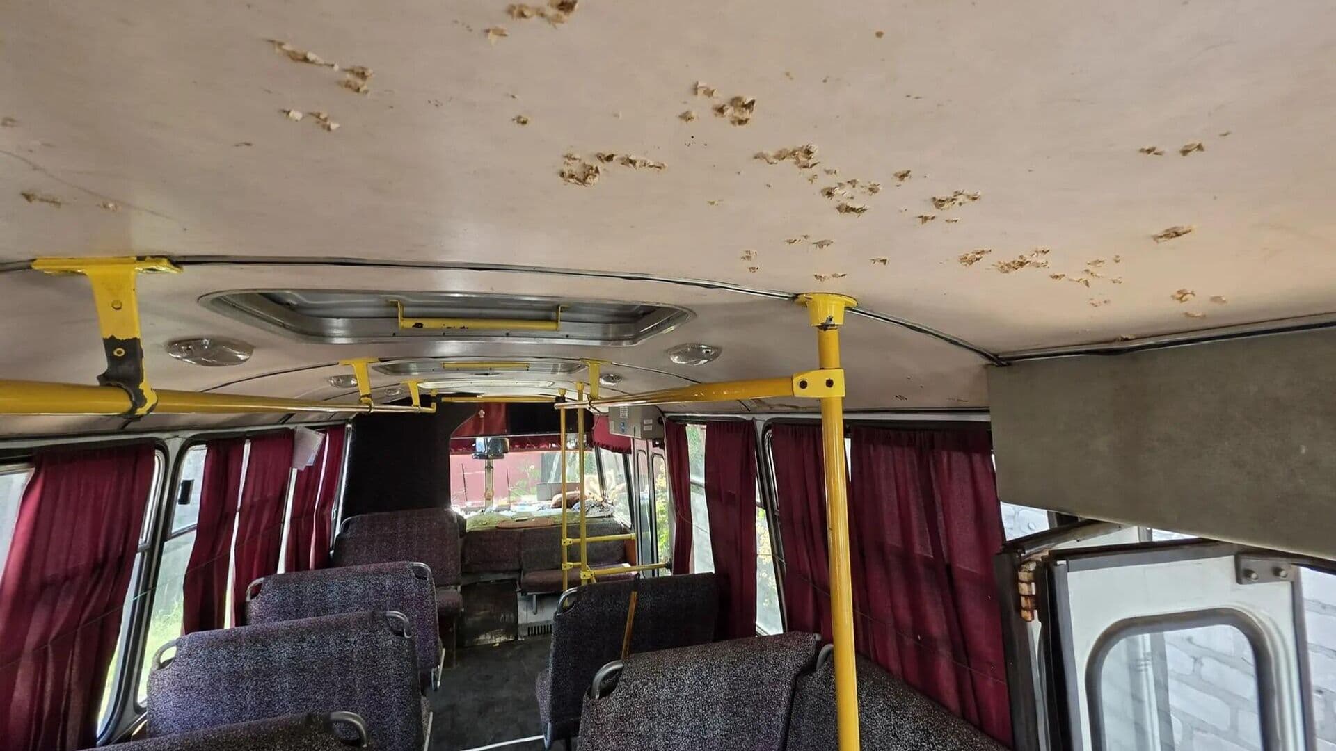 ВСУ целенаправленно сбросили боеприпас на автобус в Горловке, заявили в СК