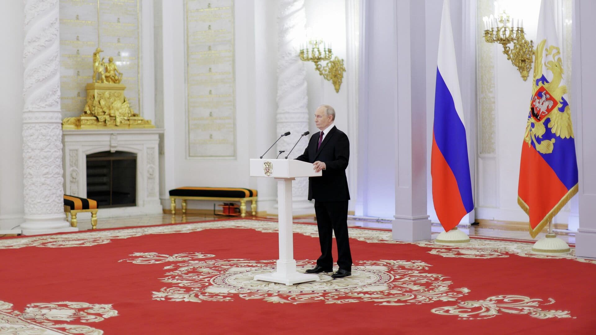Путин поздравил работников здравоохранения с профессиональным праздником