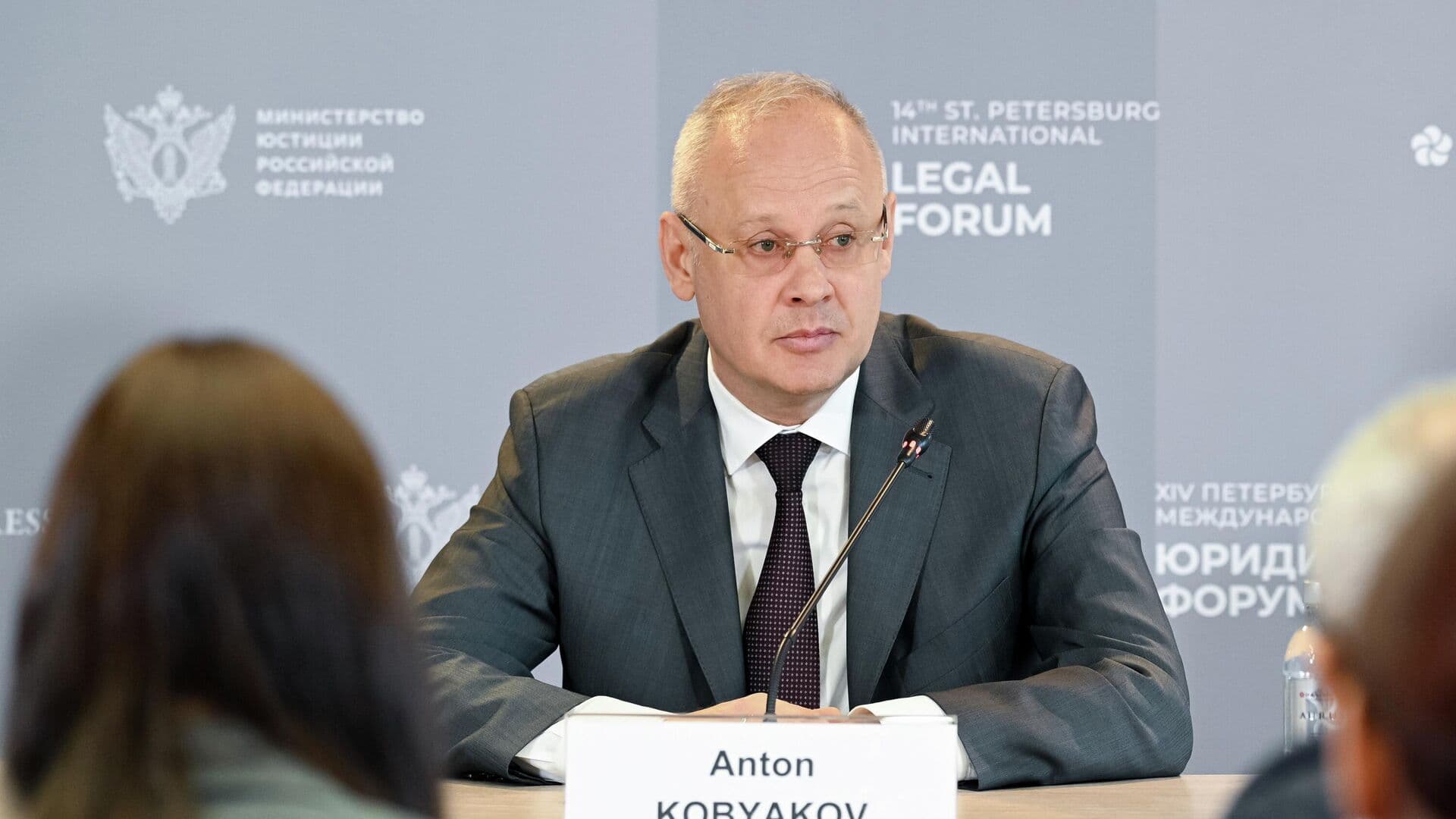 Евросоюз приближает свой конец, заявил Кобяков