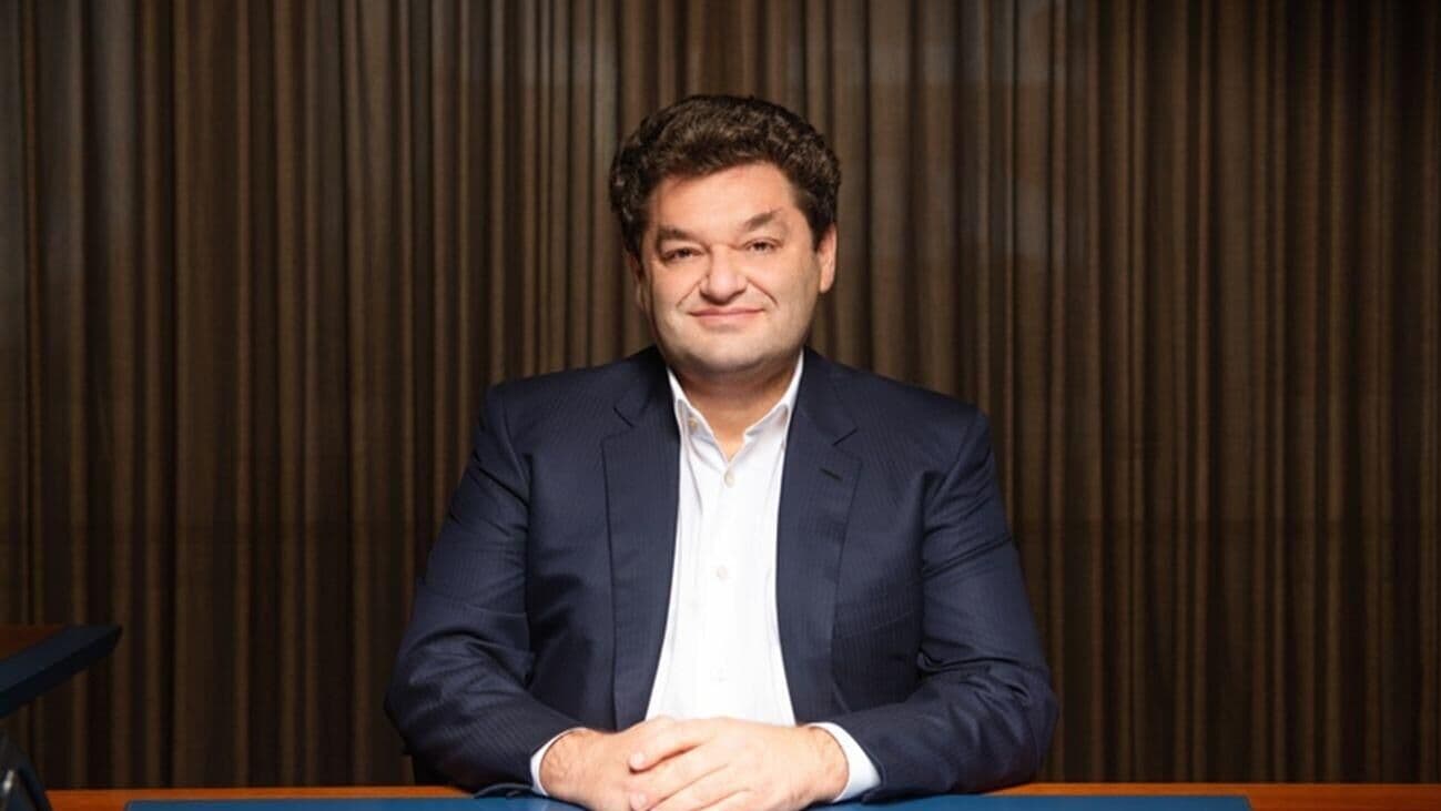 Кол-центры и список Forbes. Что известно о подрыве украинского олигарха