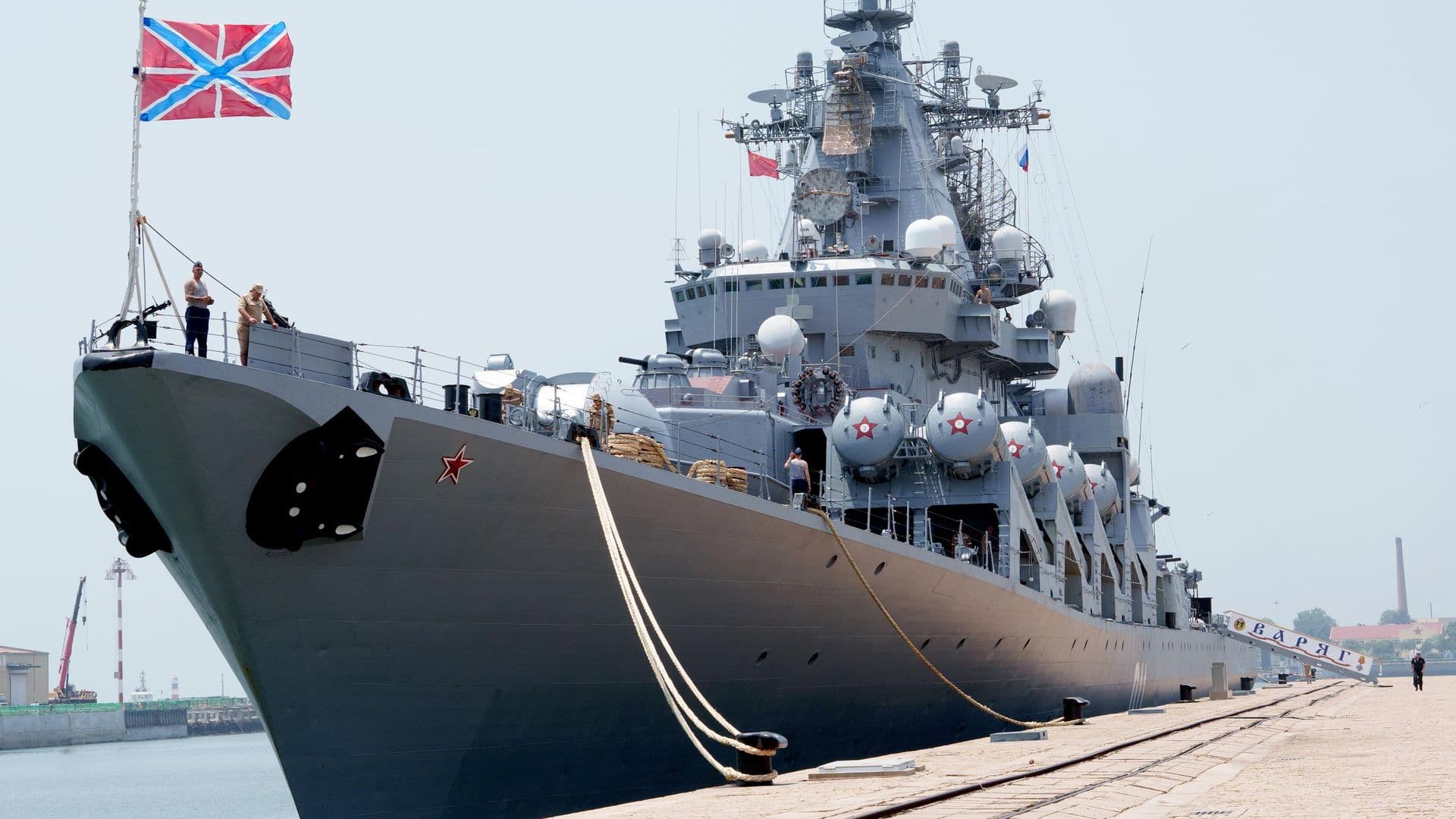 Корабли ВМФ России и Китая провели совместные стрельбы в Желтом море