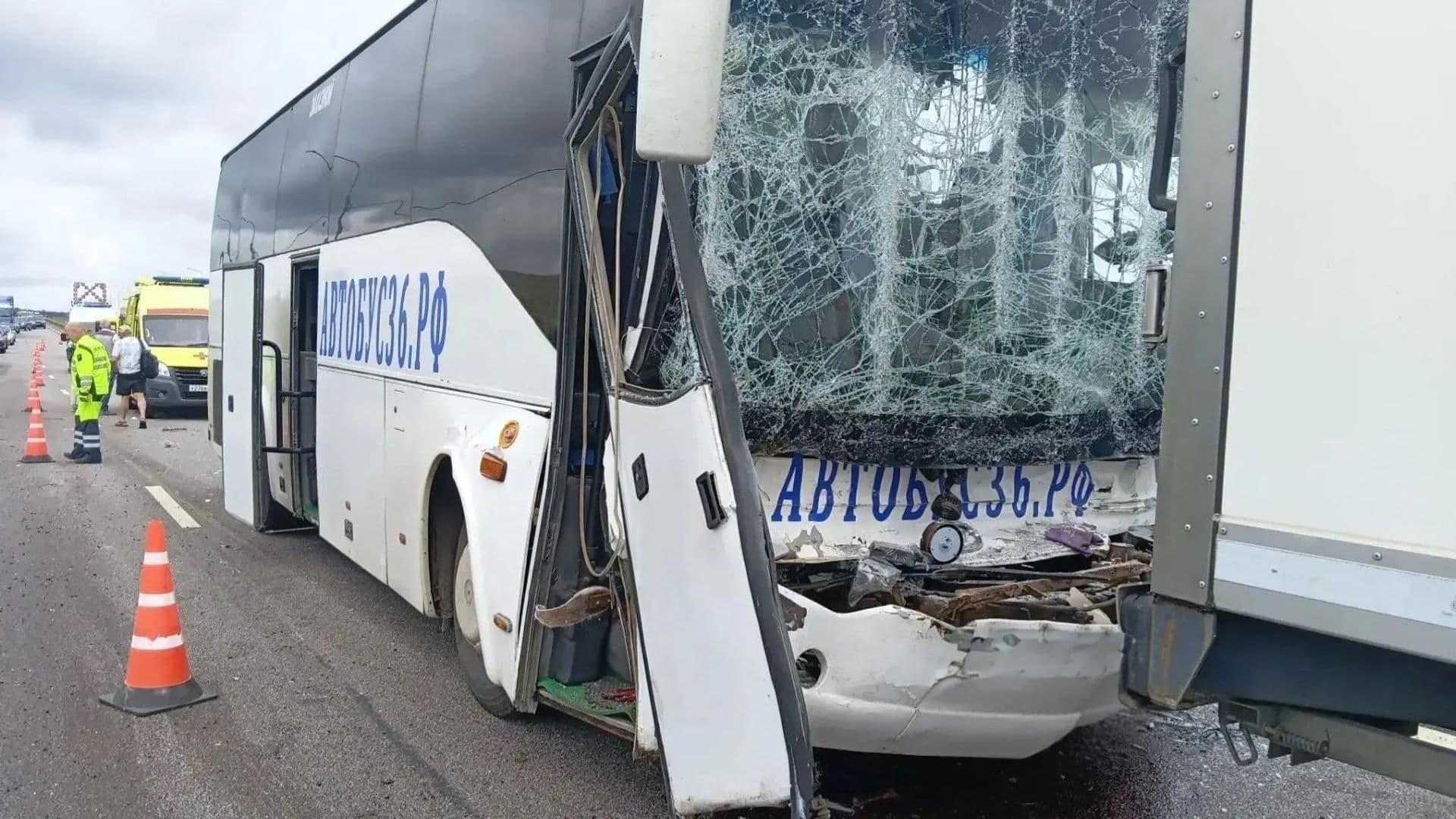 В Воронежской области в ДТП пострадали 12 человек