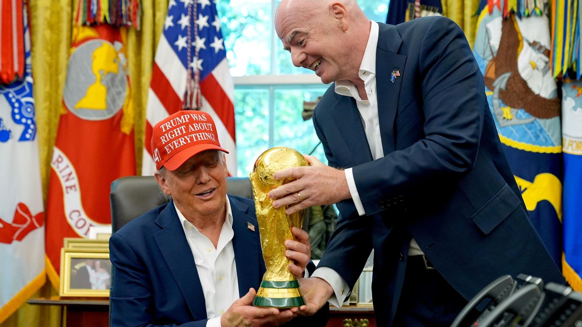 Трамп высказался в защиту Инфантино на фоне общественной критики