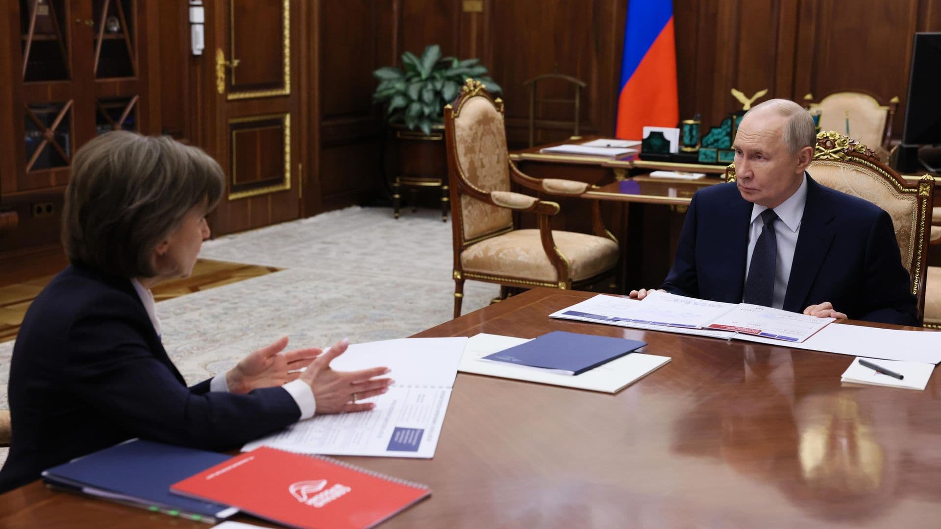 Путину рассказали о поддержке экспорта регионов малого и среднего бизнеса