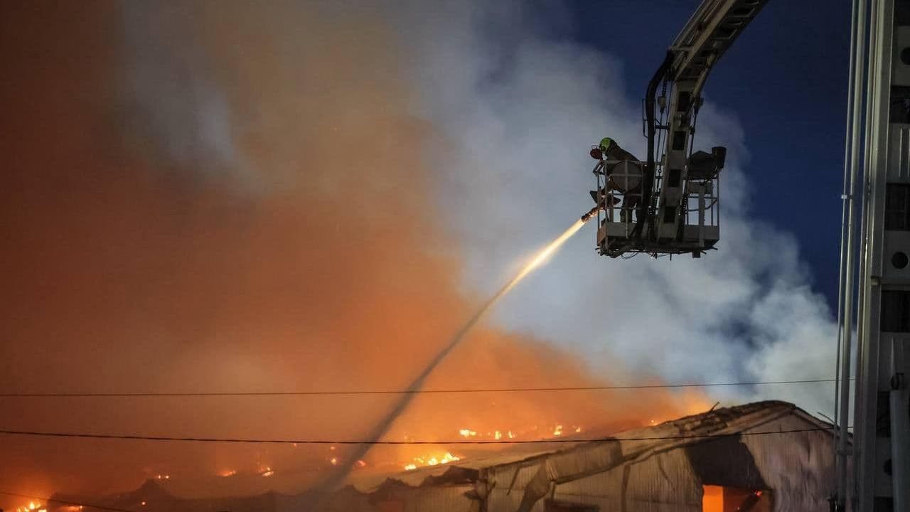 В трех городах на Украине прогремели взрывы