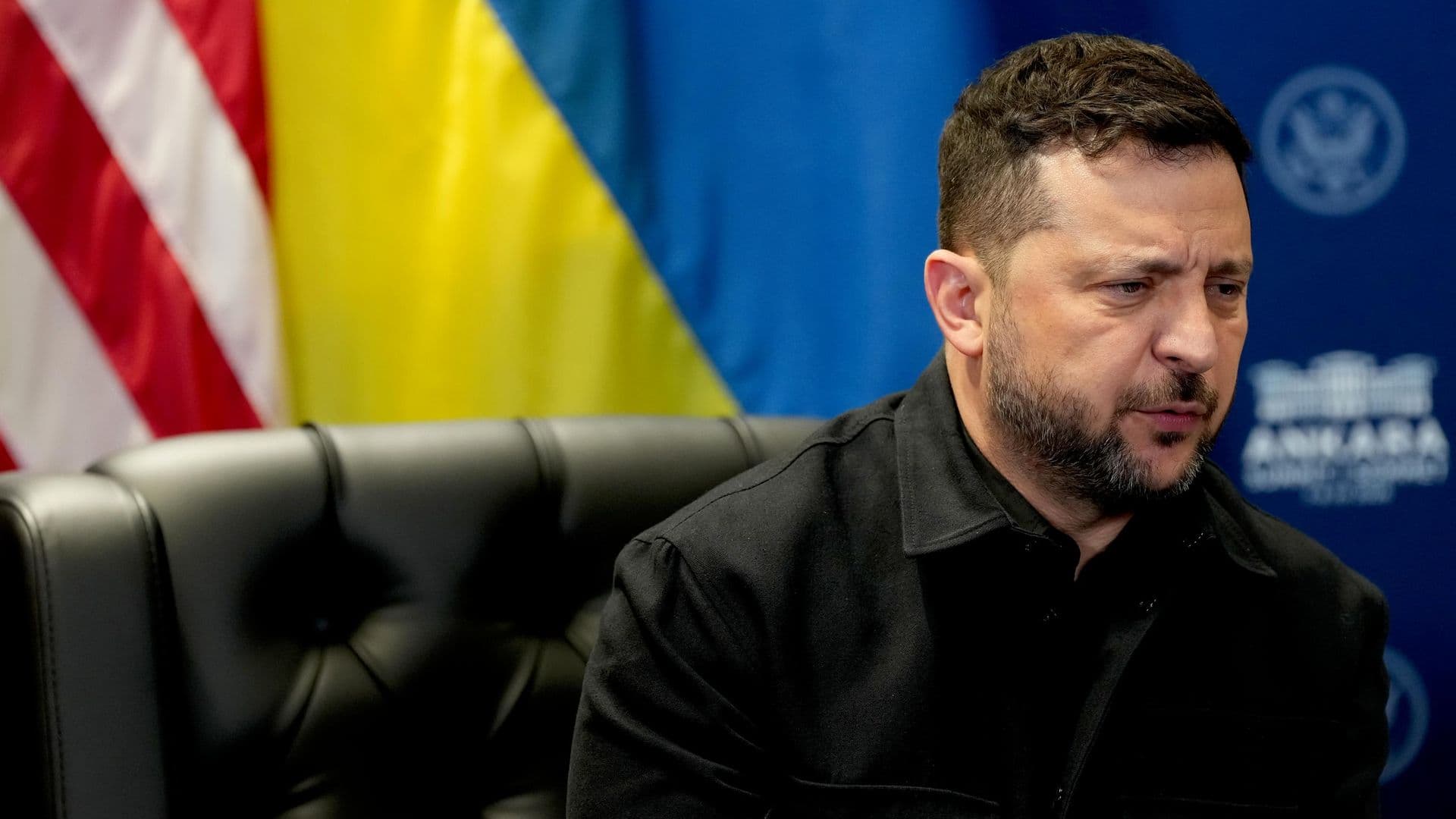 Зеленский попытался шантажировать НАТО ядерным оружием, заявила Захарова