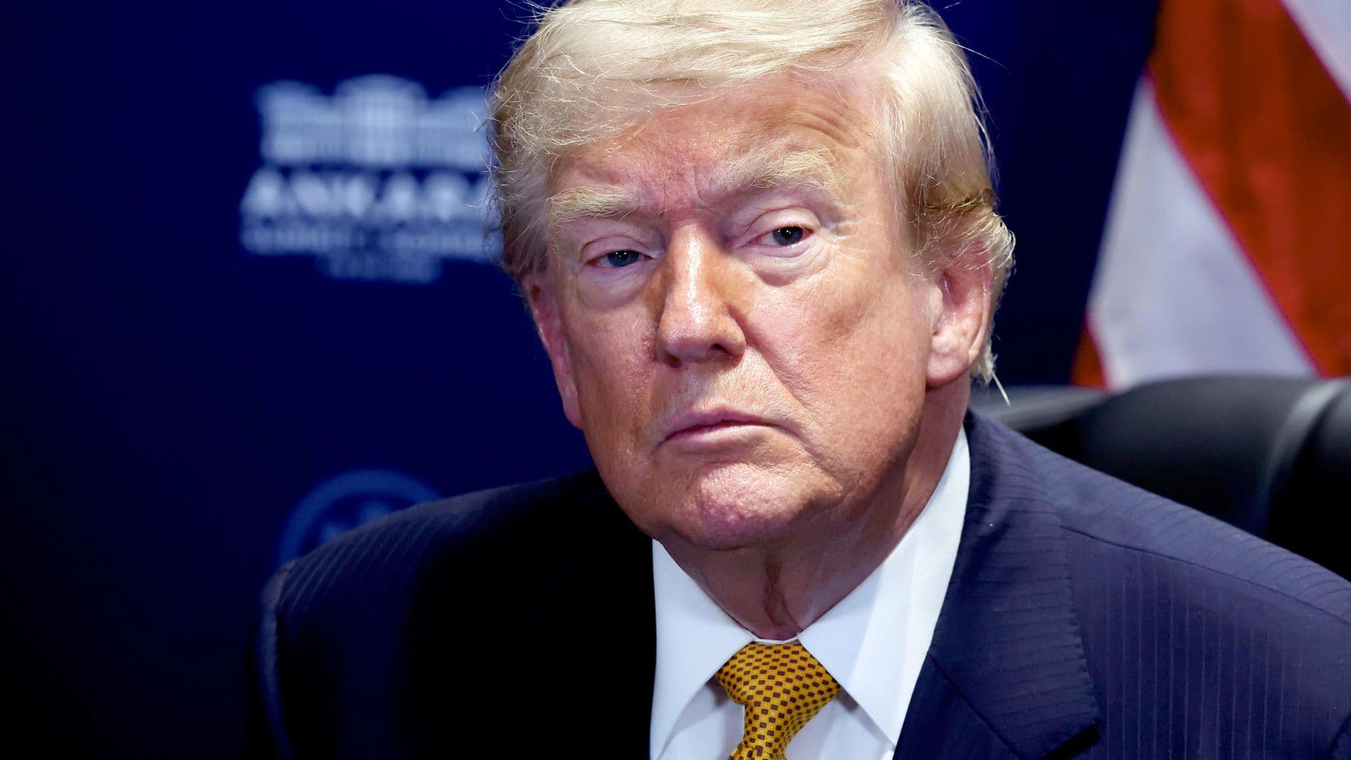 Лидер Сирии пообещал участвовать в урегулировании в Ливане, заявил Трамп