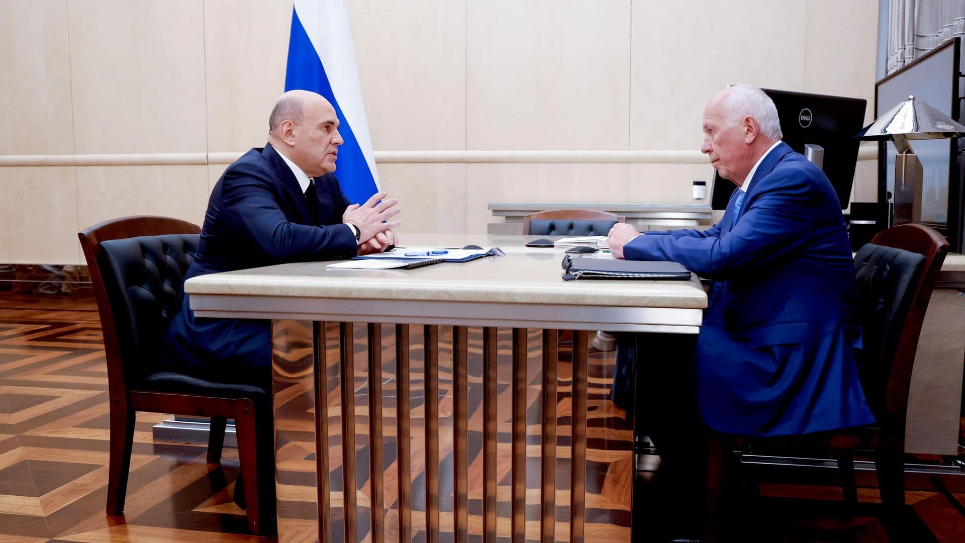 Мишустин заявил об активном дорожном строительстве в России