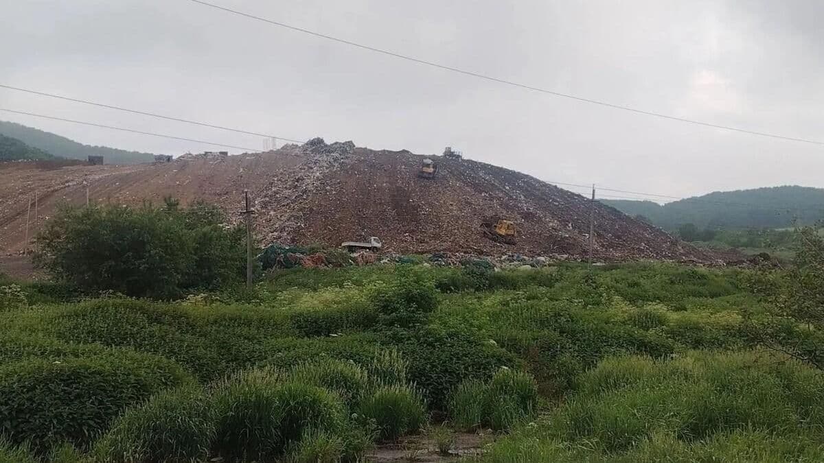 На Камчатке потушили пожар на полигоне ТКО