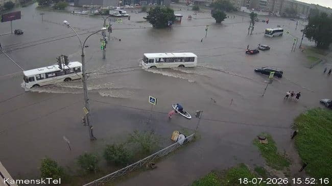 В Каменске-Уральском ливни подтопили перинатальный центр