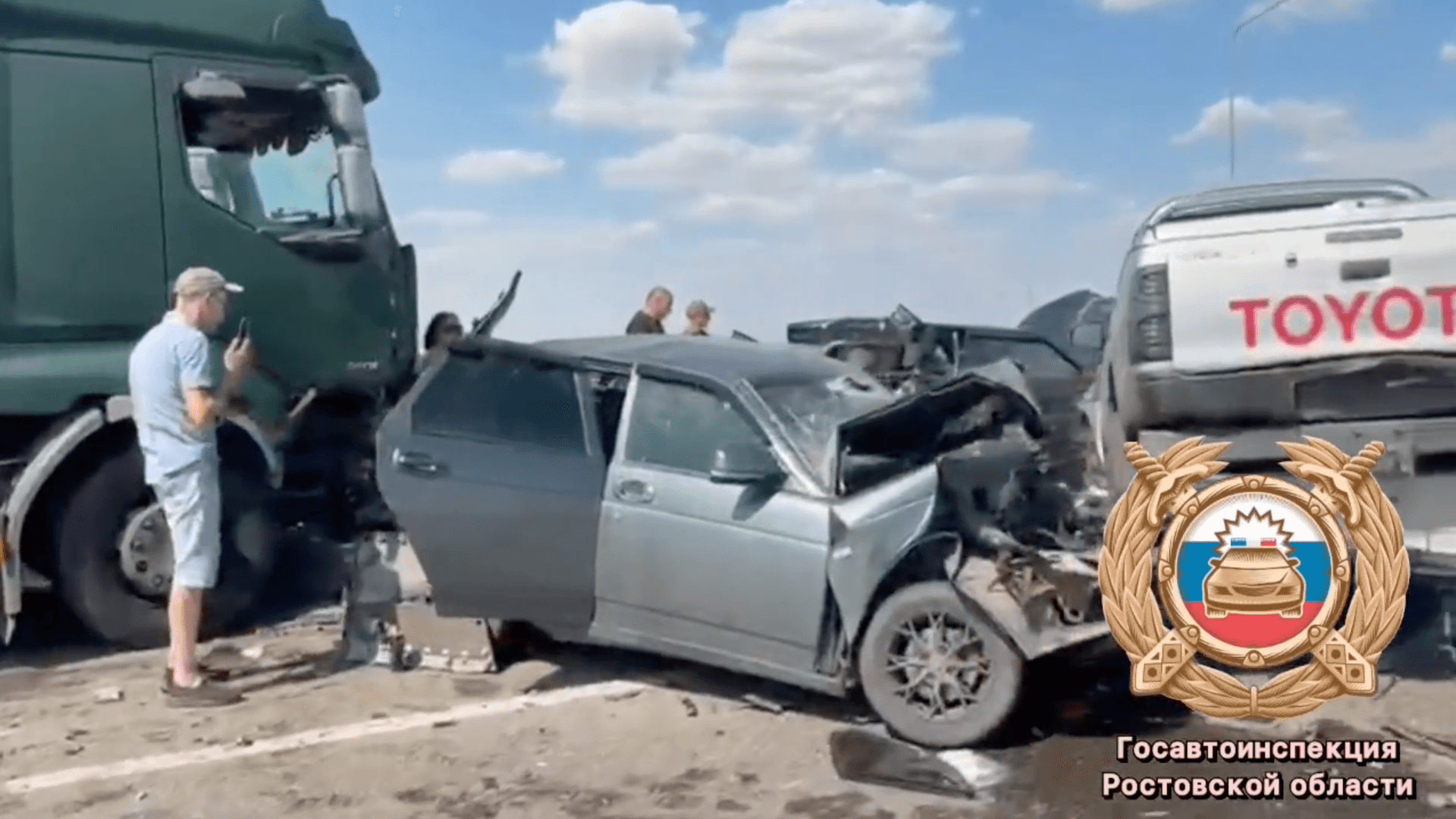В Ростовской области произошло ДТП с участием 12 автомобилей