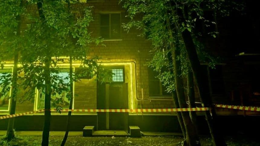 В Москве госпитализировали трехлетнего ребенка после падения из окна