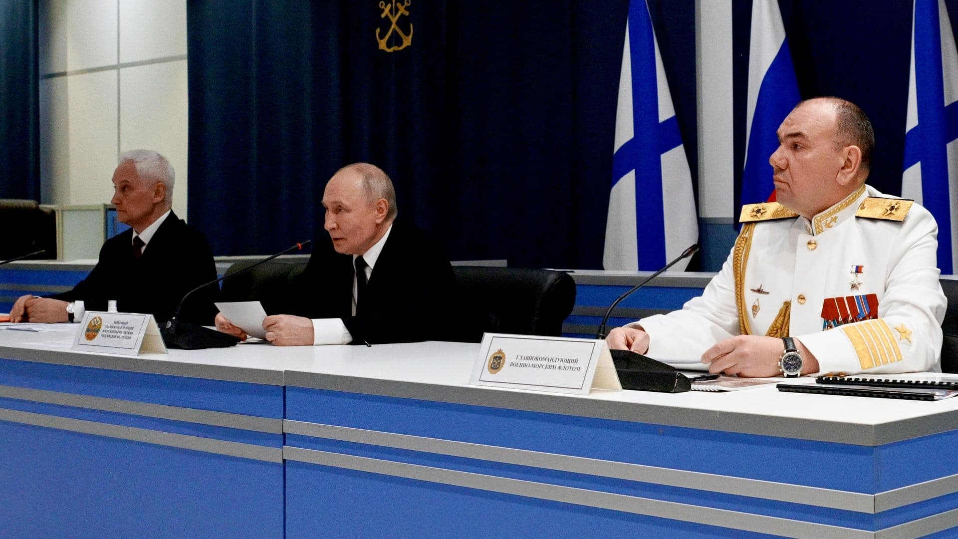 Моисеев доложил Путину о приеме в состав ВМФ 20 кораблей с начала года