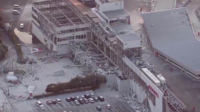 Два мощных землетрясения произошли в Японии