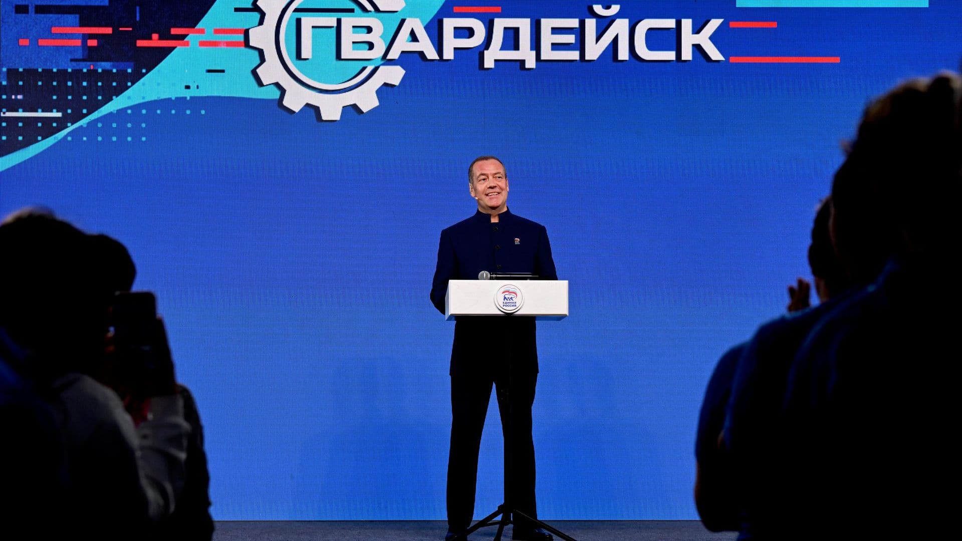Медведев назвал Россию передовой страной в производстве беспилотников