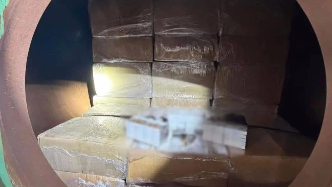 Контрабандисты пытались вывезти с Украины 105 тысяч пачек сигарет