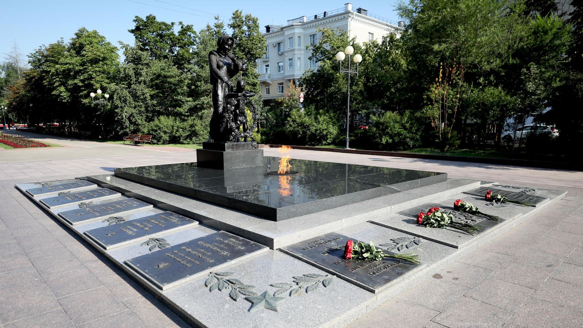 Украинские переселенцы почтили память освободителей Белгорода в День города