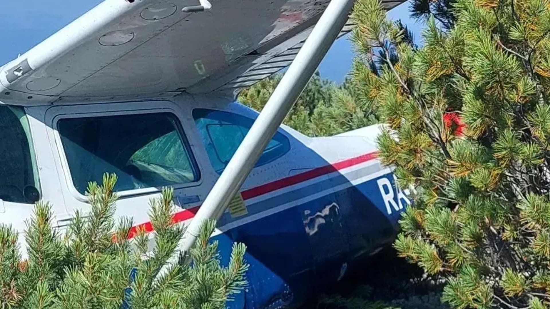 Экипаж пропавшего в Приангарье самолета эвакуировали