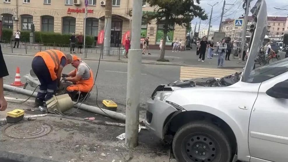 Одна из пострадавших в ДТП в Омске умерла в реанимации
