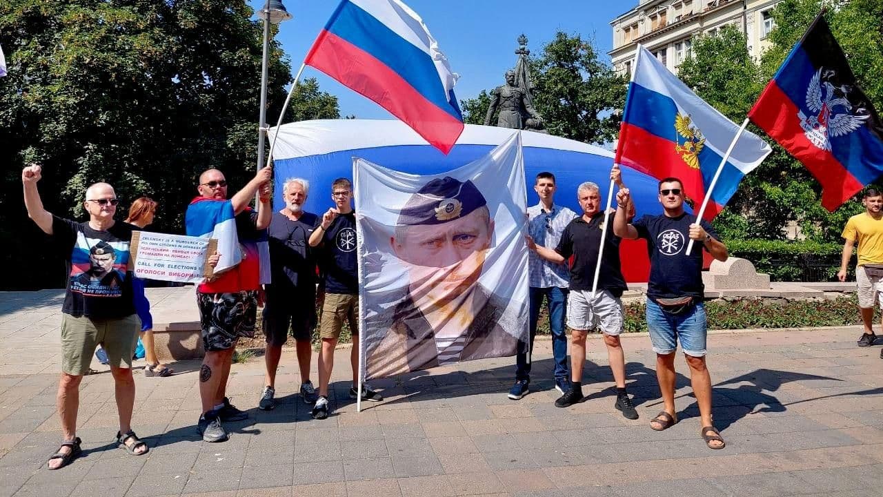 В Белграде прошла акция протеста против визита Зеленского