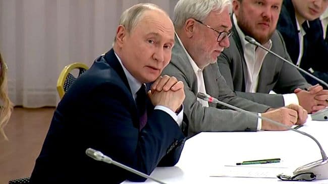 Путин рассказал, как в юности отреагировал на хаотичную застройку в городе