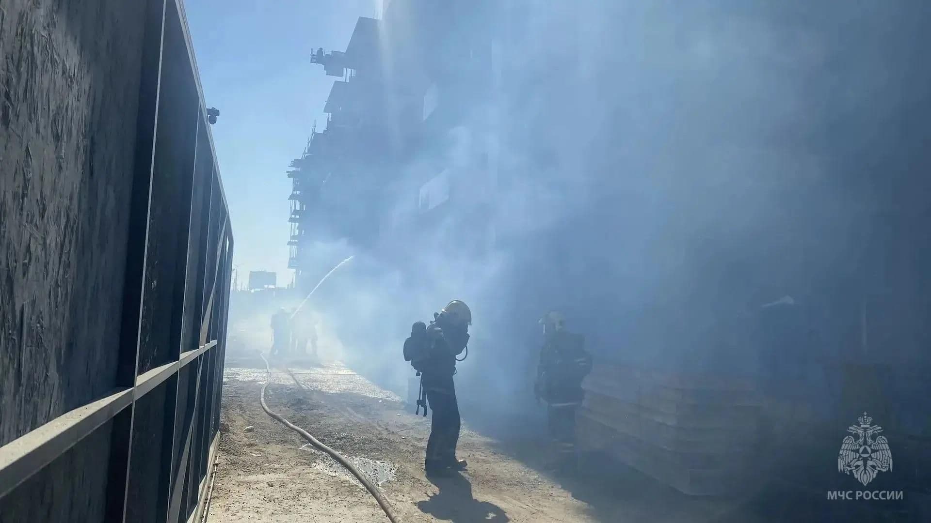 Погибший из-за пожара в Омске рабочий оказался гражданином Таджикистана