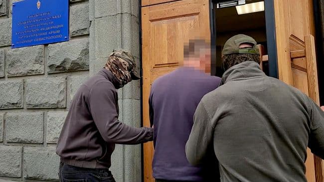 В Крыму задержали агента Киева, собиравшего данные о военных объектах