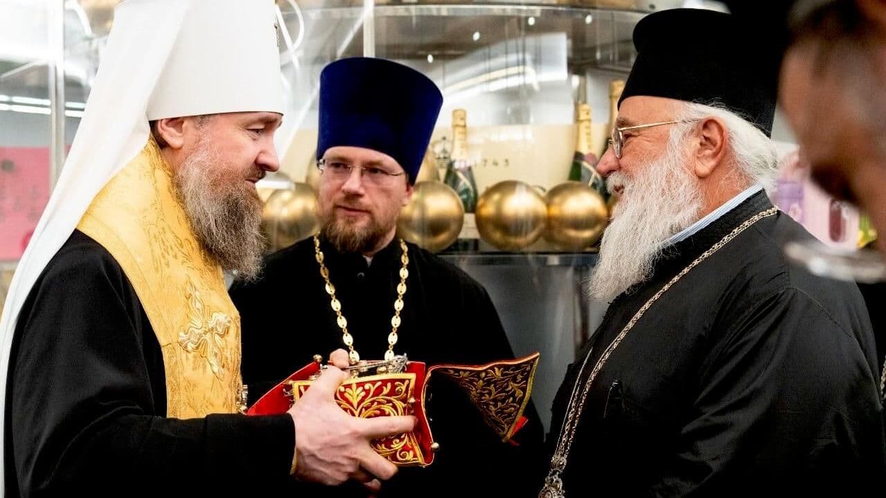 Переговоры о принесении мощей Спиридона Тримифунтского велись два года