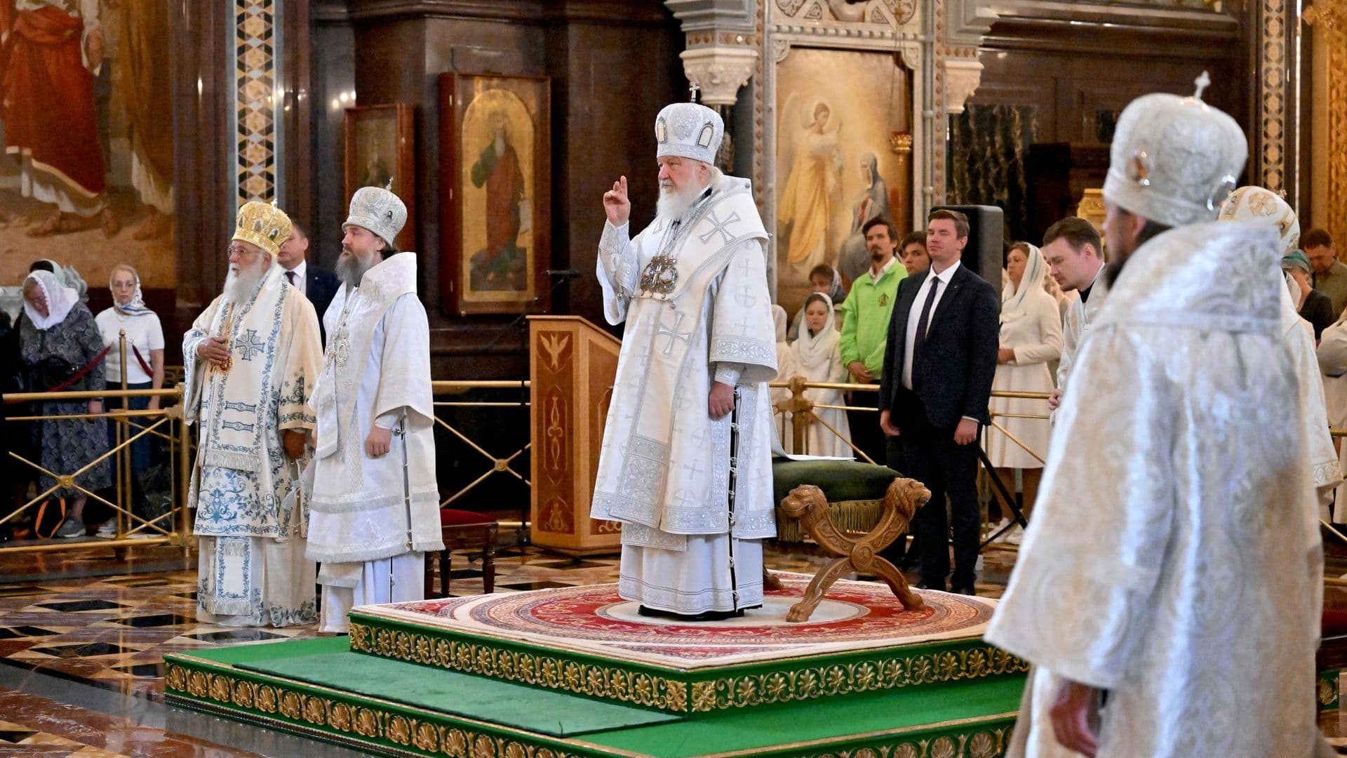 Патриарх Кирилл рассказал, зачем Бог сохранил Россию
