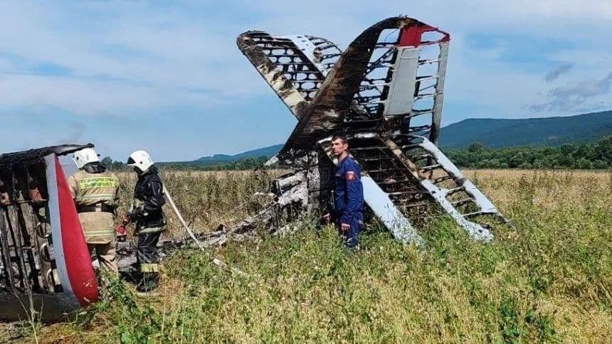 СК назвал причину жесткой посадки самолета Ан-3 на Сахалине