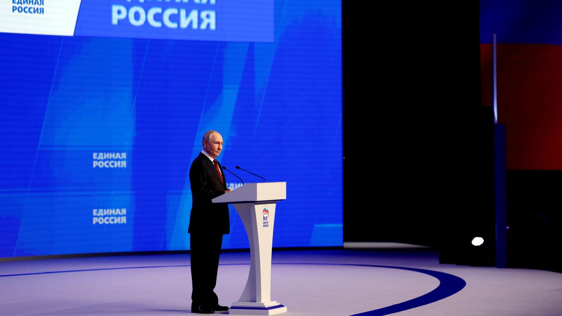 Народная программа ЕР подготовлена в диалоге с людьми, заявил Путин