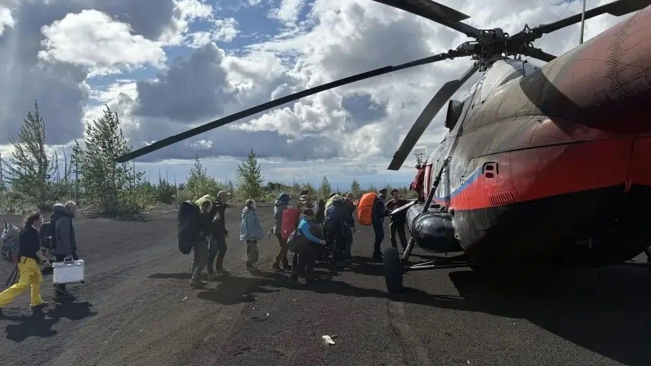Эвакуированных туристов доставили в Петропавловск-Камчатский