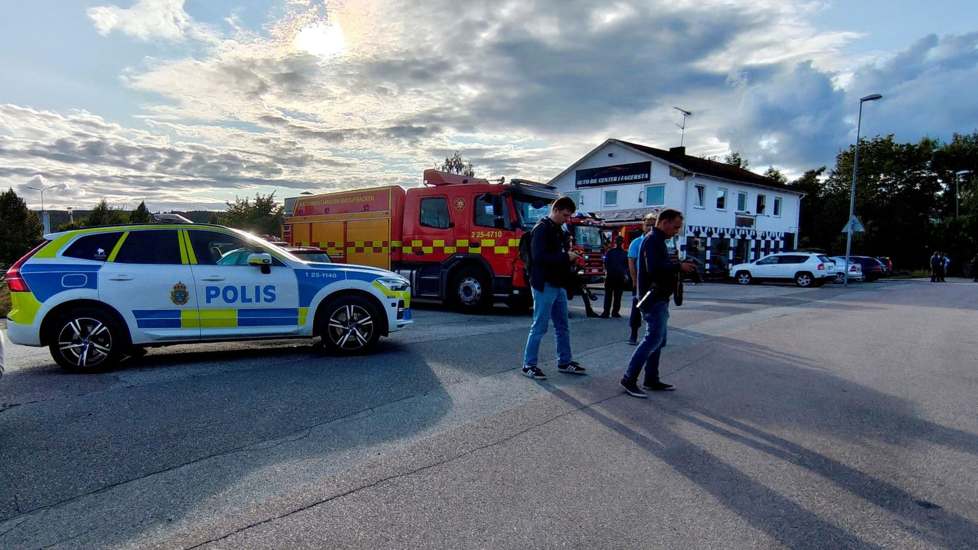В Швеции арестовали напавшего с мечом на школу подростка
