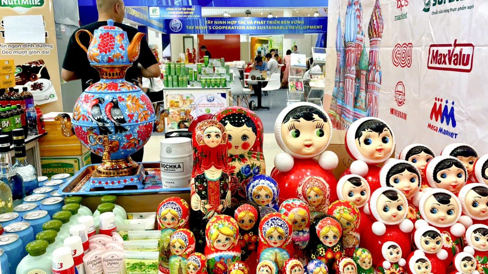 Павильон "Сделано в России" представил продукцию на ярмарке во Вьетнаме