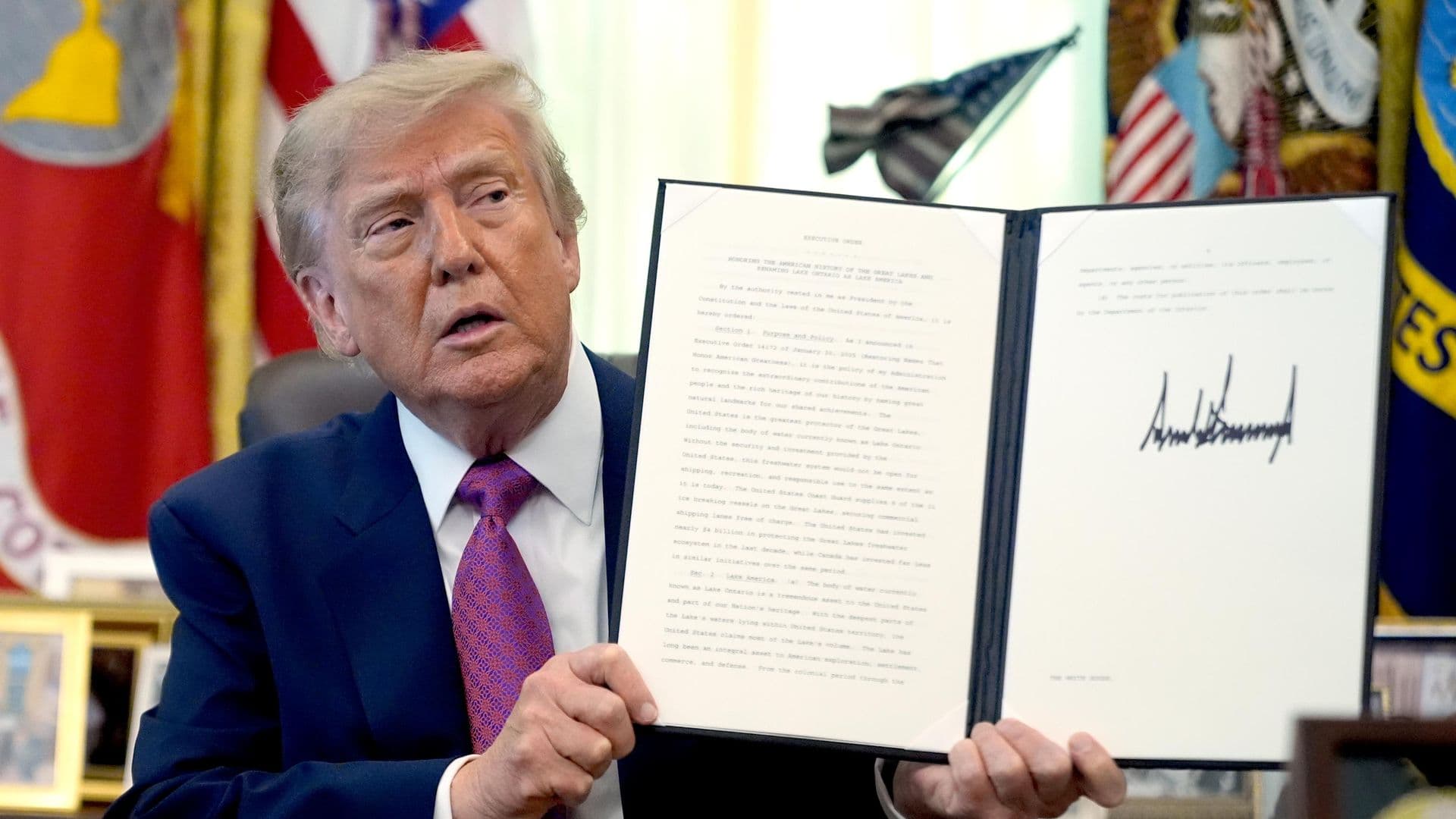 Демократы планируют помешать Трампу переименовать озеро Онтарио, пишут СМИ