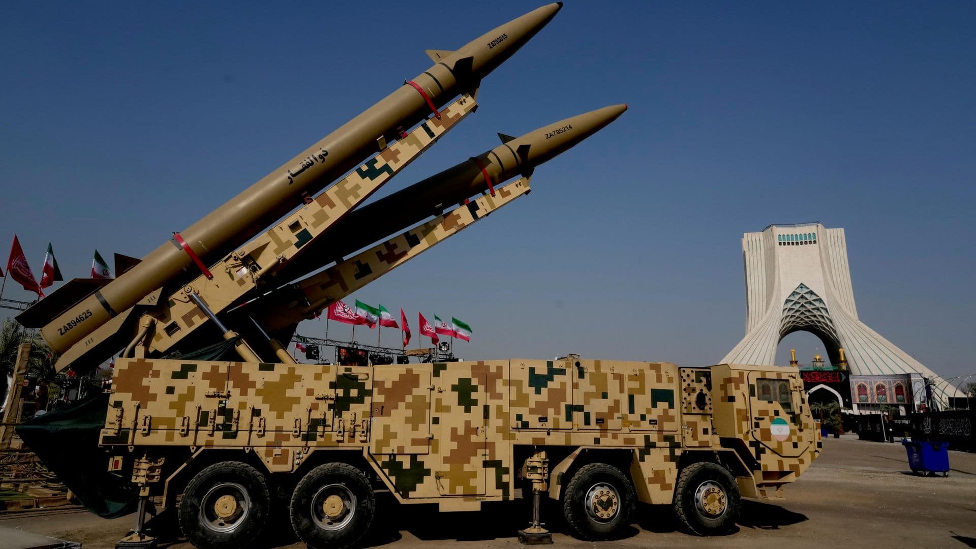 Иран начал ответные атаки на военные базы США, пишут СМИ