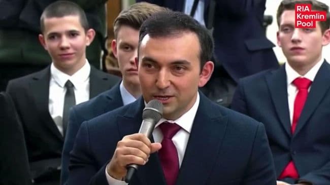 Путин рассказал, какой была его первая школьная учительница
