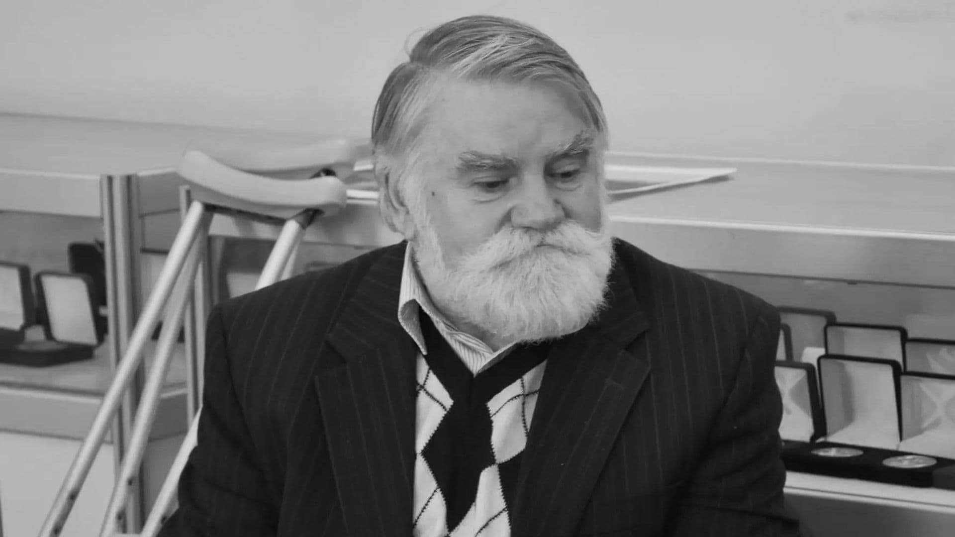 Умер художник по стеклу Анатолий Пелипенко