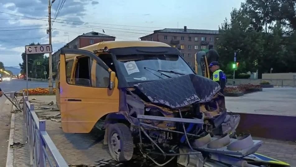 В Туве водитель маршрутки сбил пять человек на пешеходном переходе