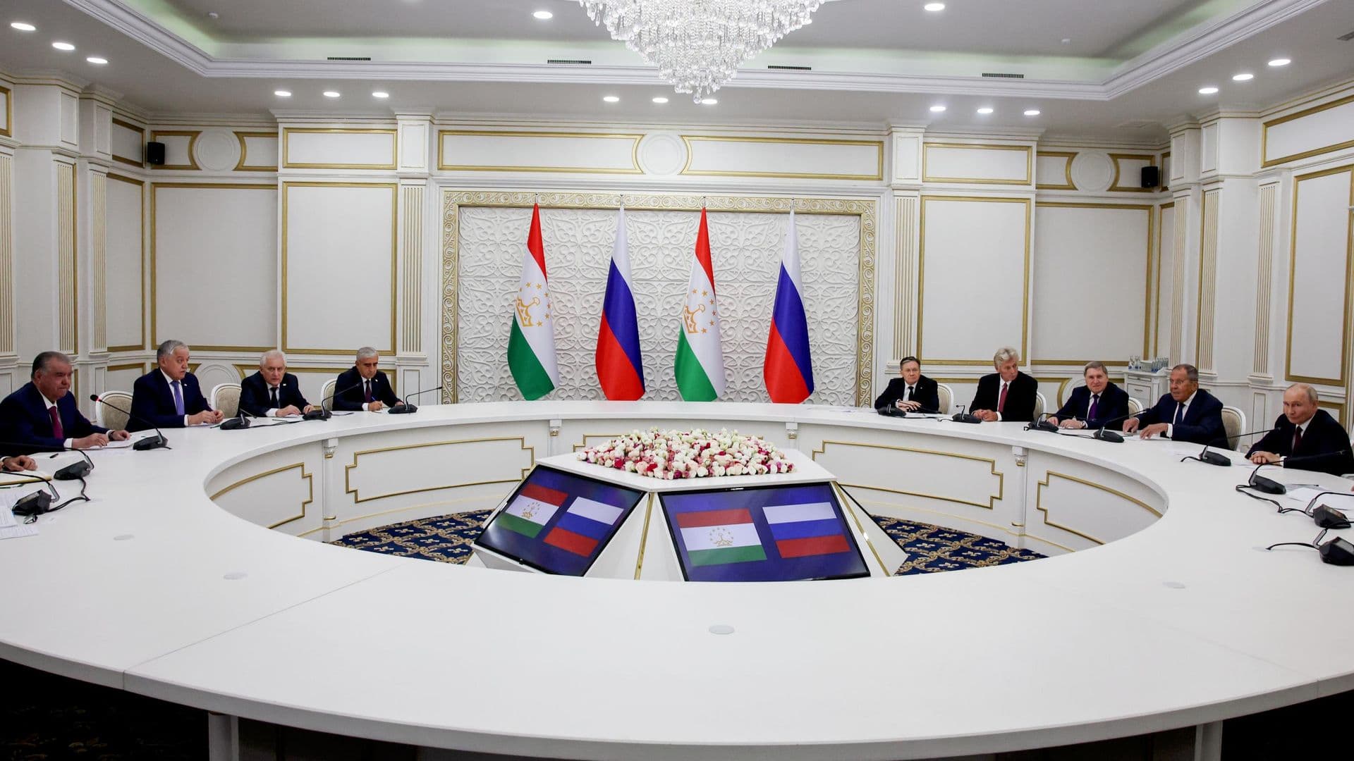 Путин отметил рост товарооборота России и Таджикистана
