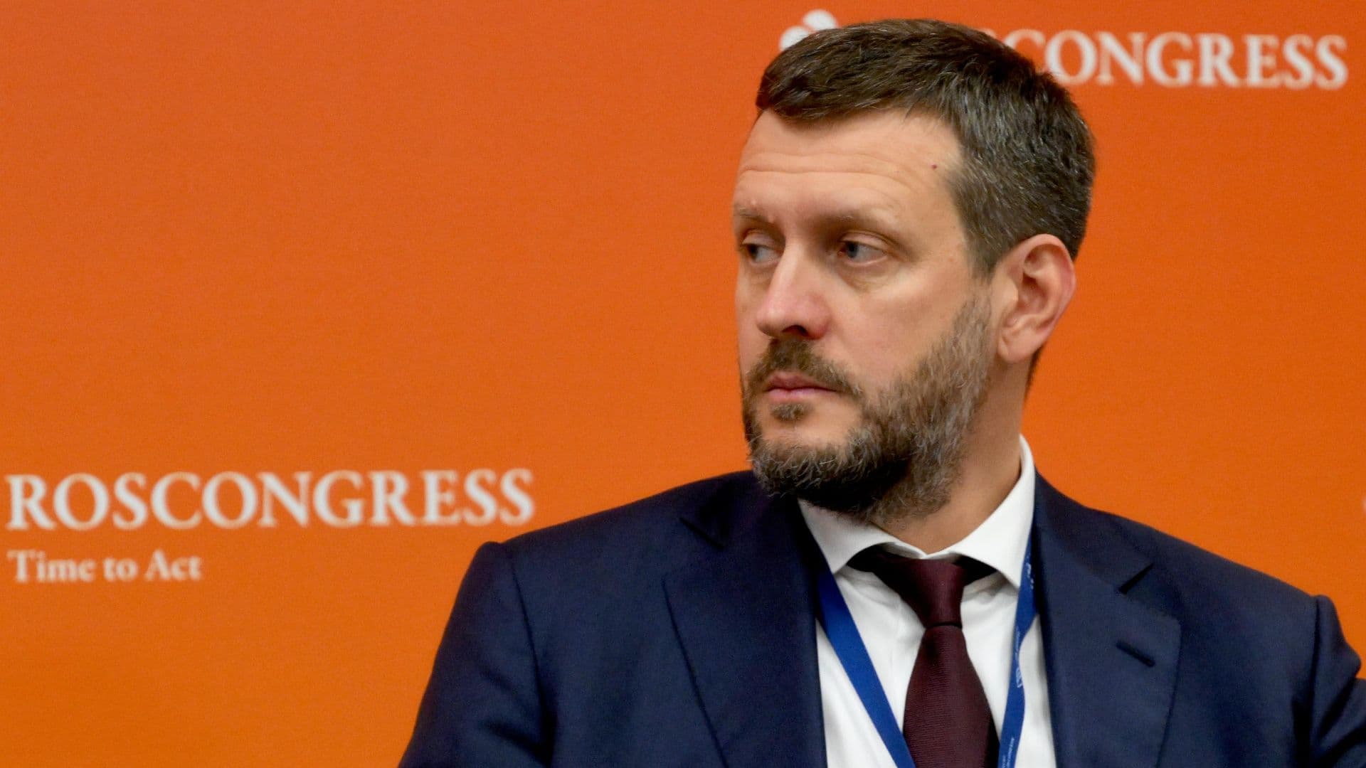 Глава Росэксимбанка на ВЭФ отметил важность финансовой грамотности