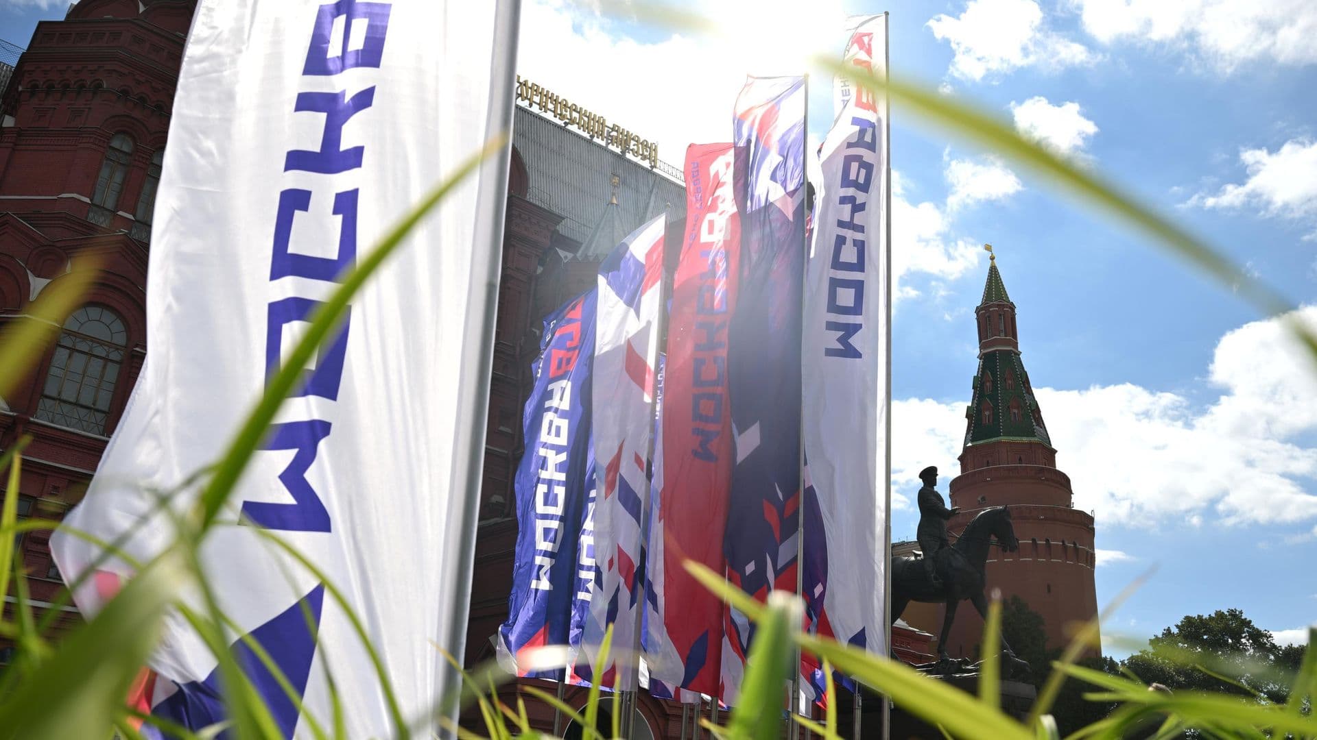 Россиян предупредили о мошенничестве с билетами на концерты в День города