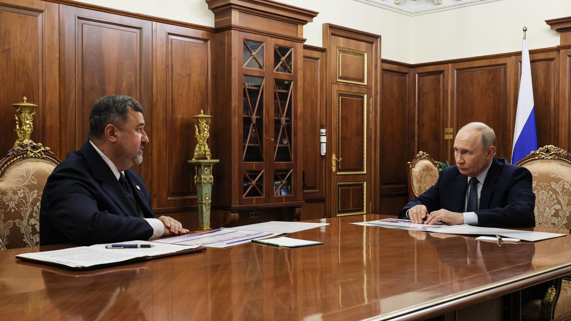Путин поручил совершенствовать систему поддержки бойцов СВО в Дагестане