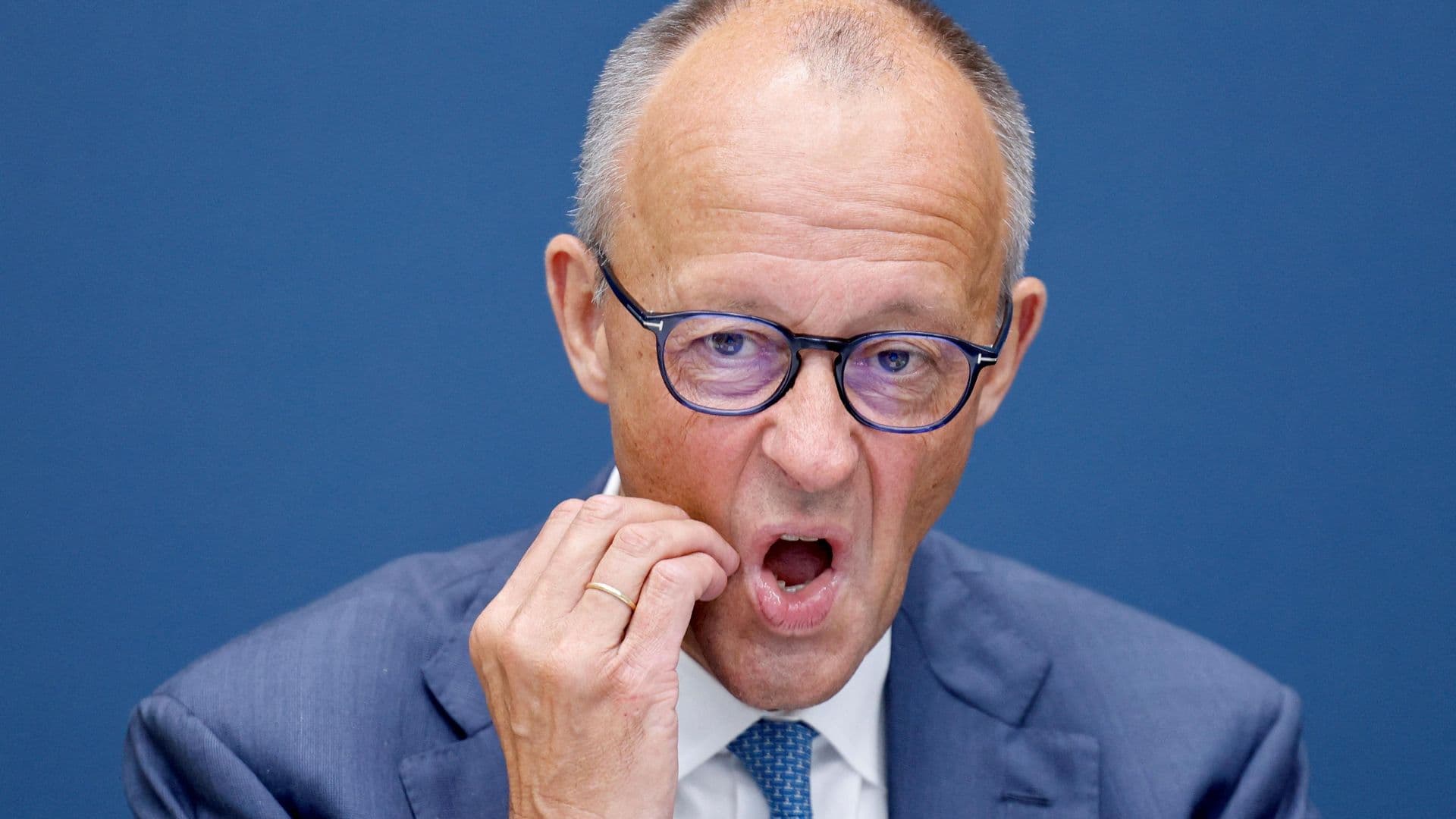 В ХДС потребовали отставки Мерца после разгромного поражения на выборах