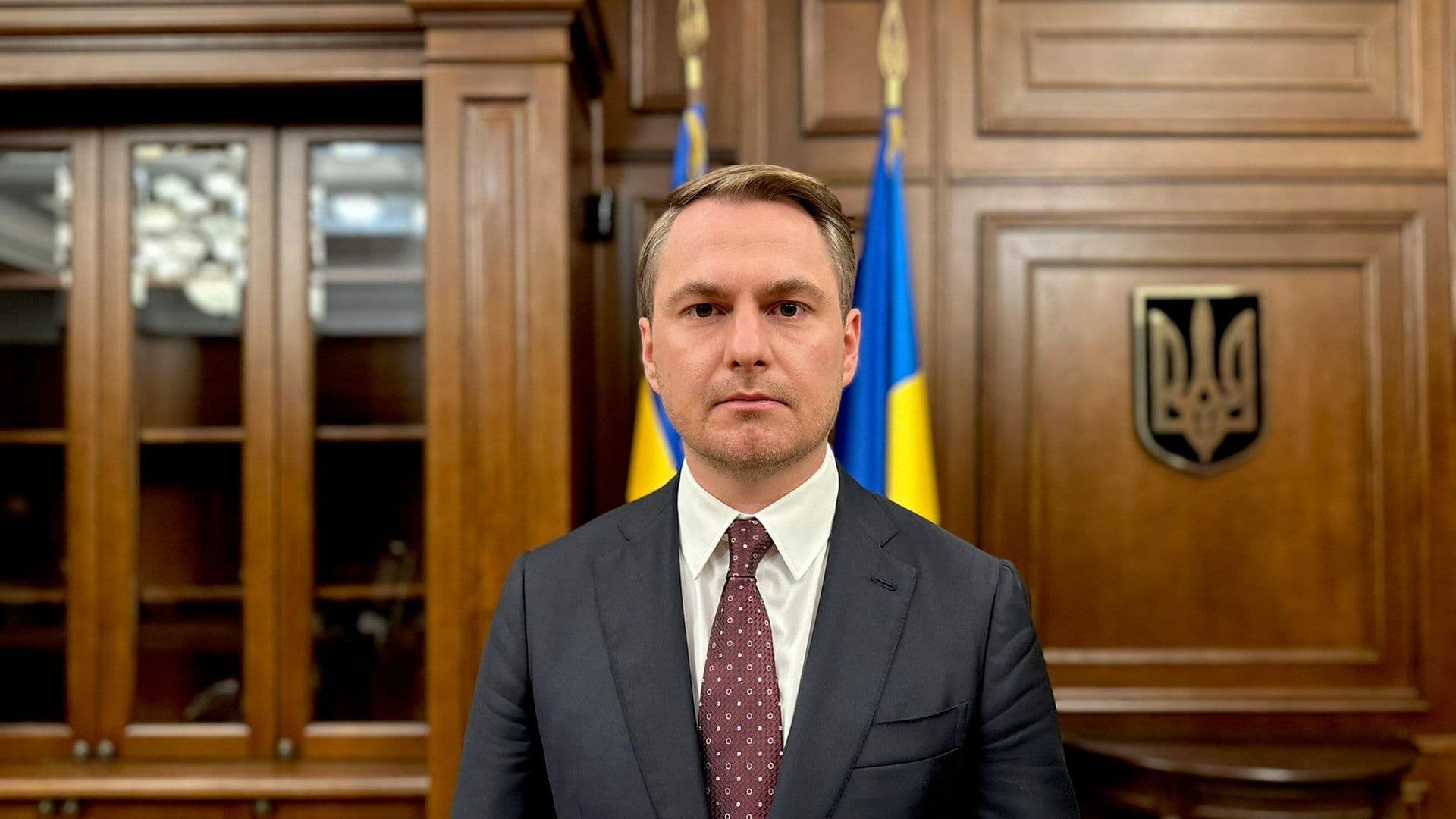 Подавшего в отставку генпрокурора Украины переобъявили в розыск в России