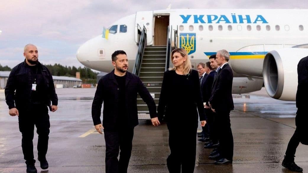 В самолет с Зеленским на борту чуть не попал дрон, заявил премьер Норвегии