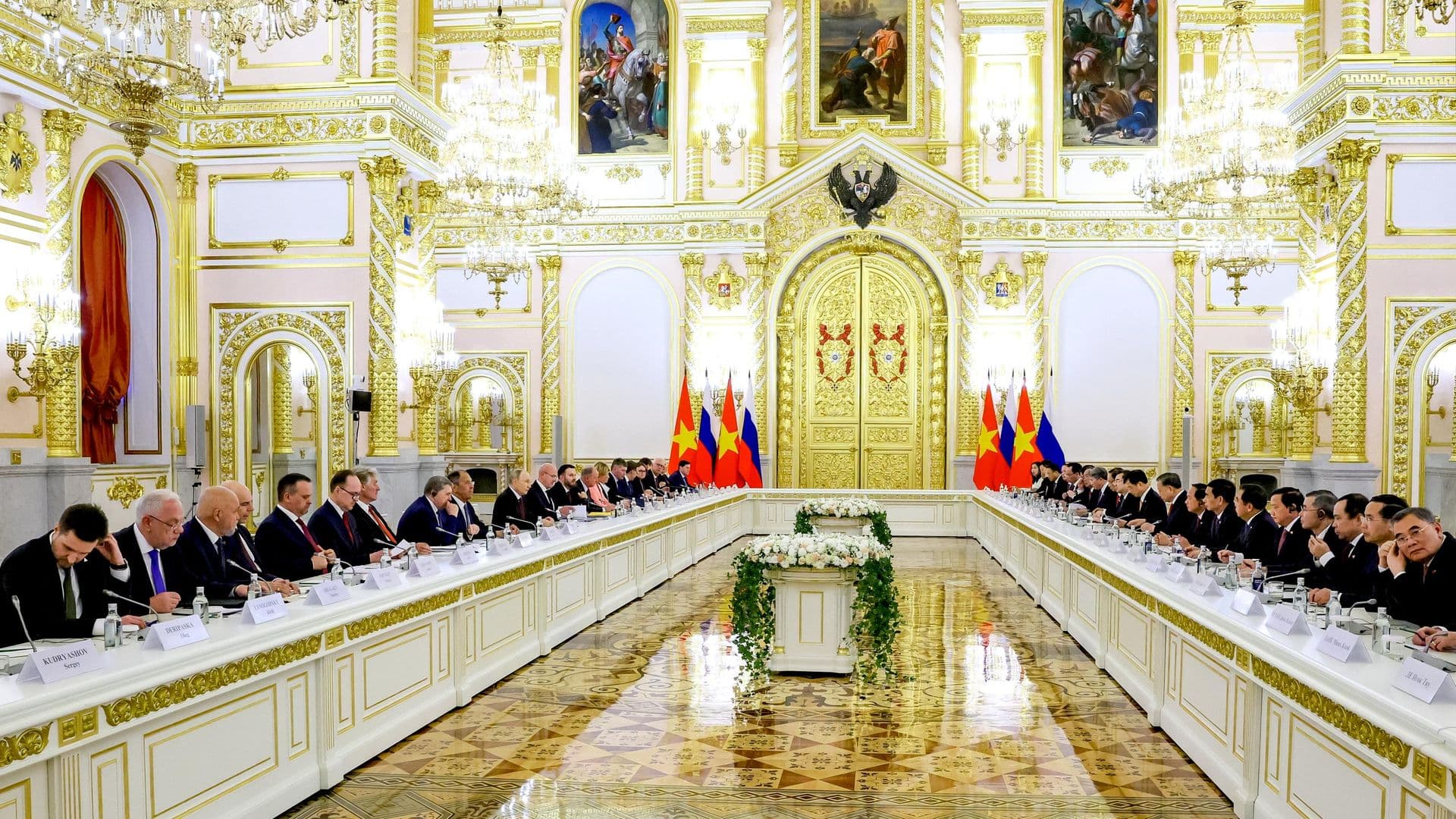 Россия и Вьетнам подписали свидетельство по нефтегазовым инвестициям