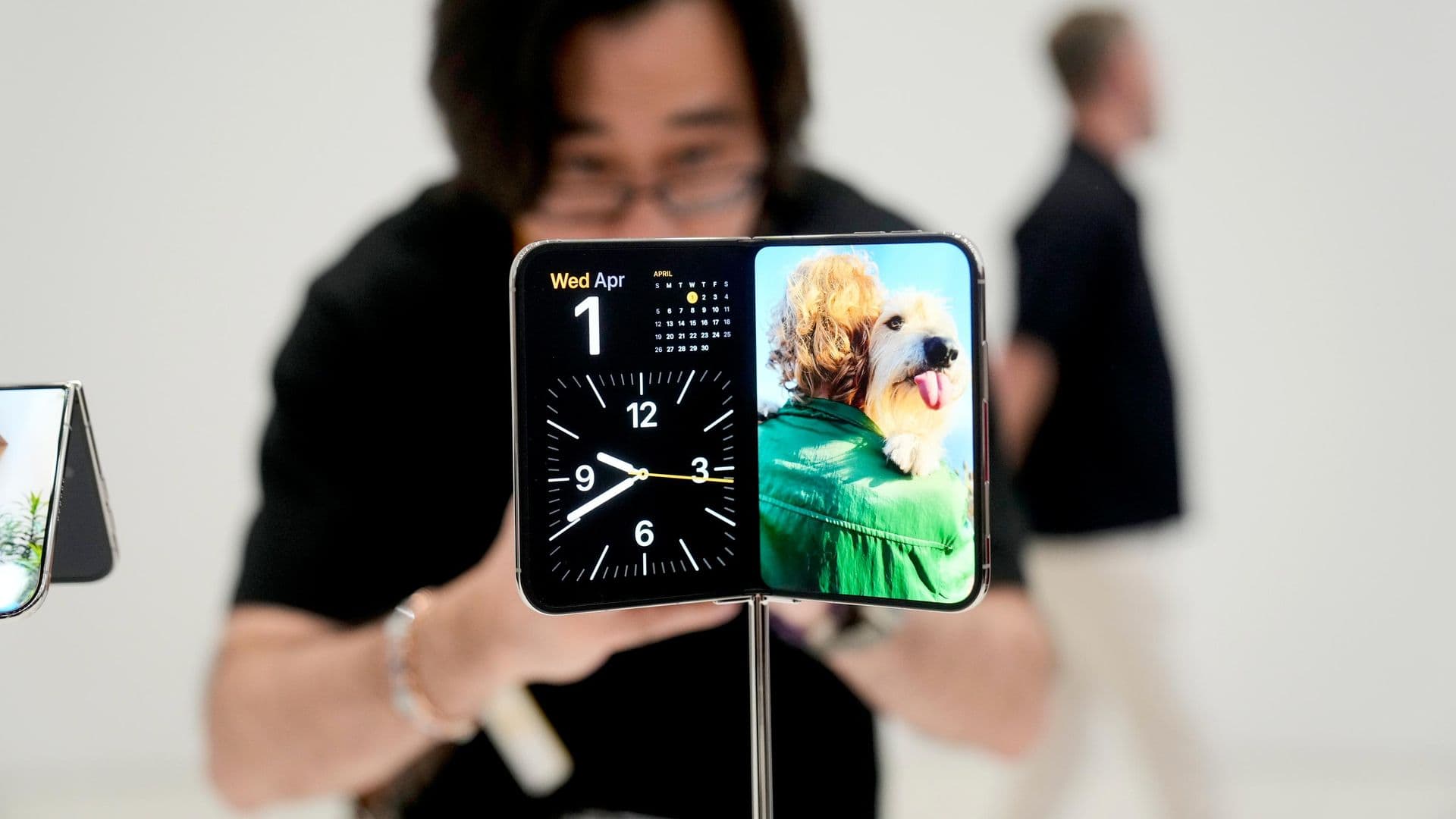 iPhone Duo на 2 ТБ в Турции оценили почти в семь тысяч долларов