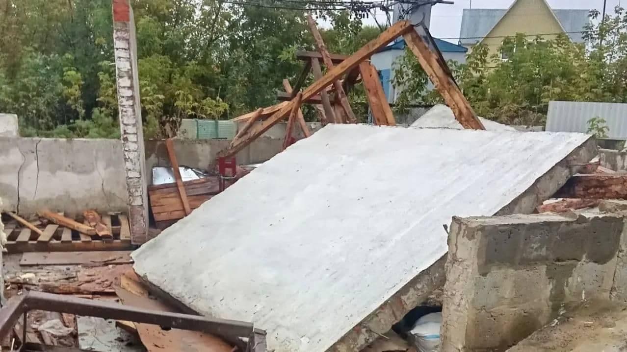 В Саратовской области при разборе здания придавило плитой двух человек