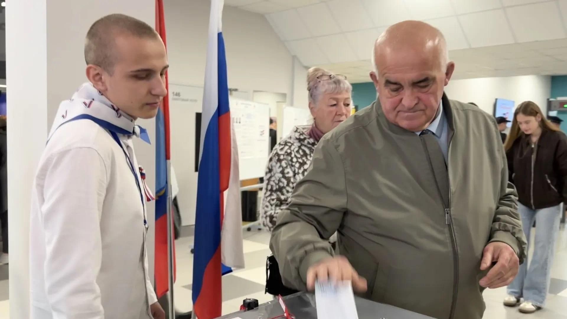 Костромской губернатор одним из первых в регионе проголосовал на выборах